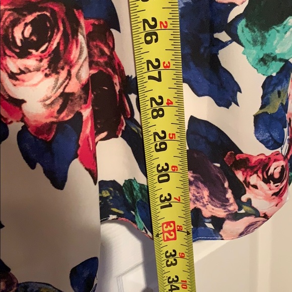 Olive and Oak Floral Dress - Picture 3 of 3